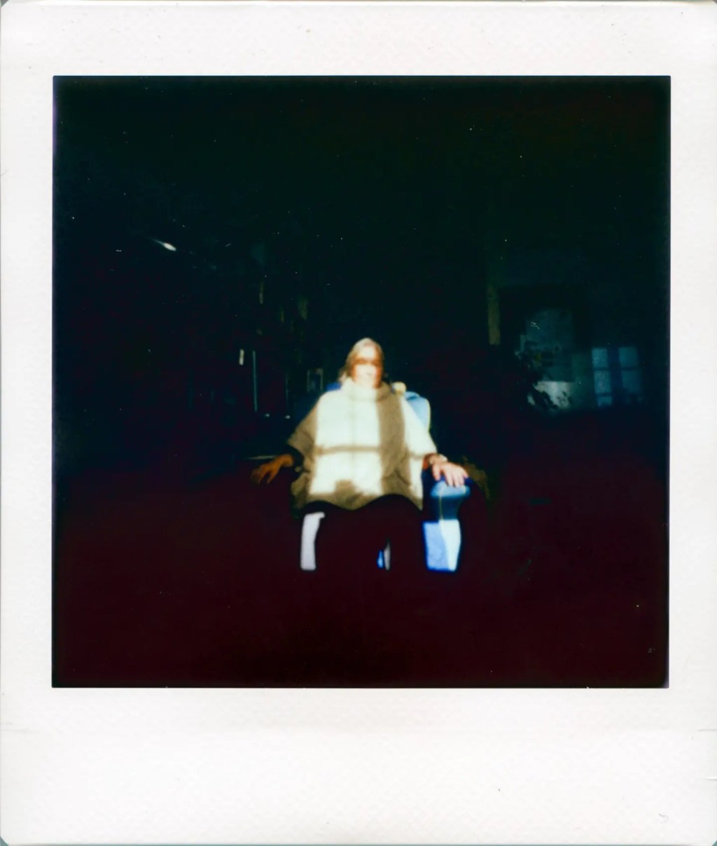 Ritratti Incrociati: Un Gioco di Ruoli con Lauretta&nbsp;Mazza